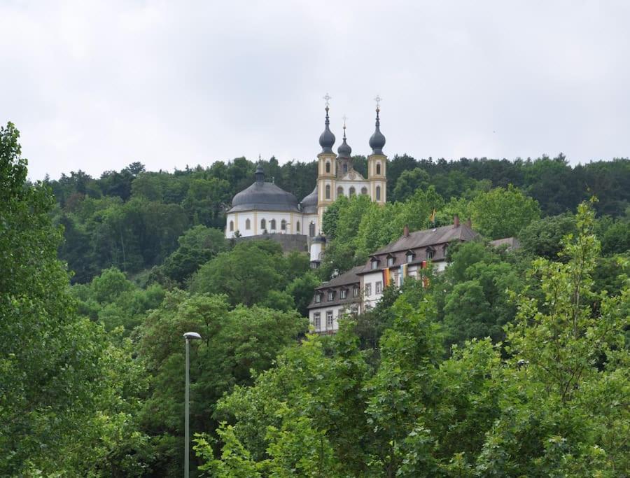 Wunderschoene Loft-Stadtwohnung Wurzburg Luaran gambar